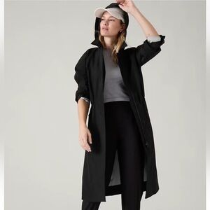 NWOT Black Athleta Rainout Mac coat with hood
